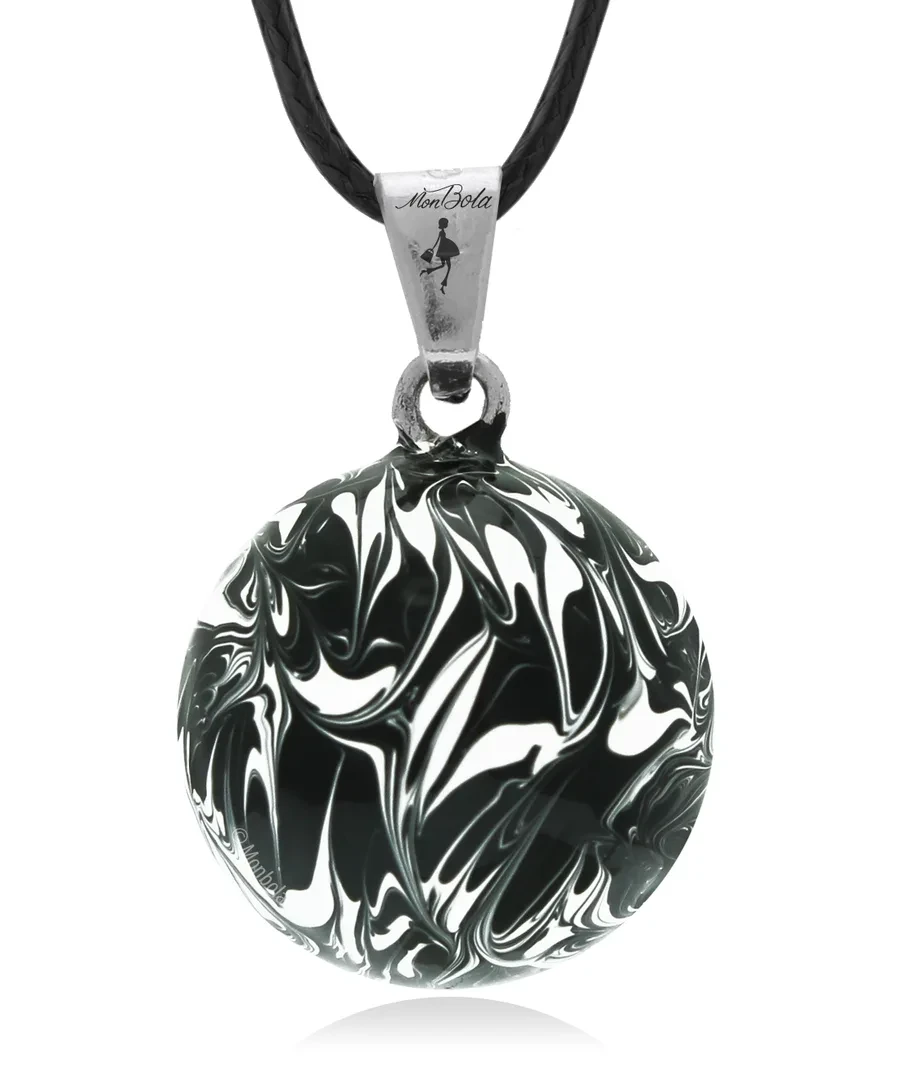 Candy Noir, bola de grossesse