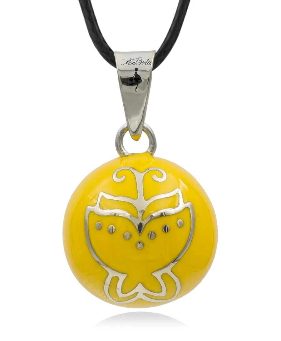Jaune Papillon, bola de grossesse