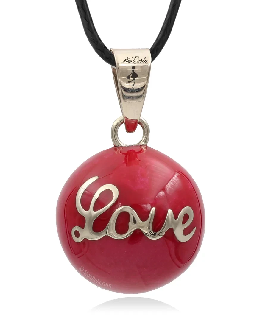 Love, bola de grossesse
