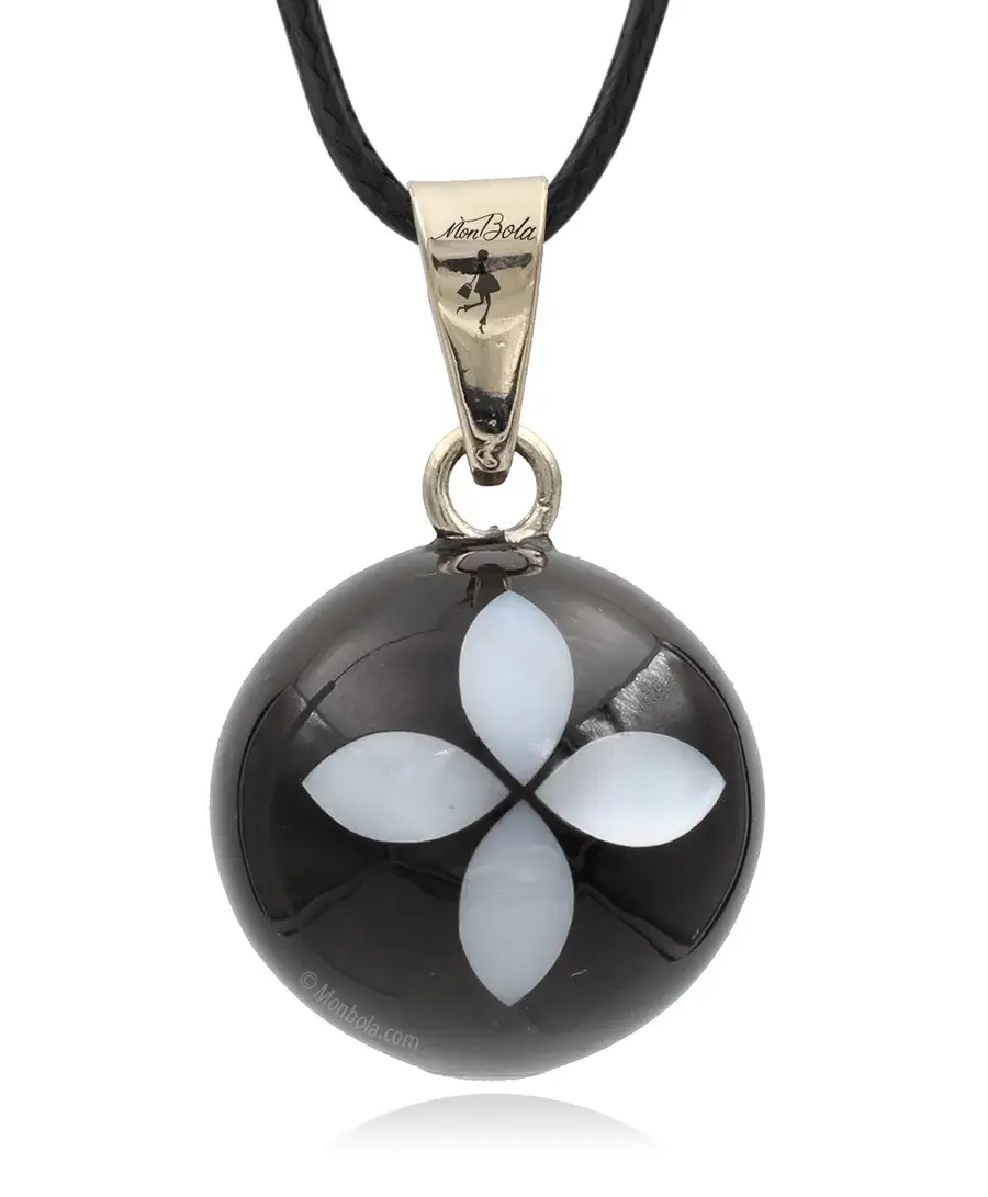 Noir Fleur Nacré, bola de grossesse